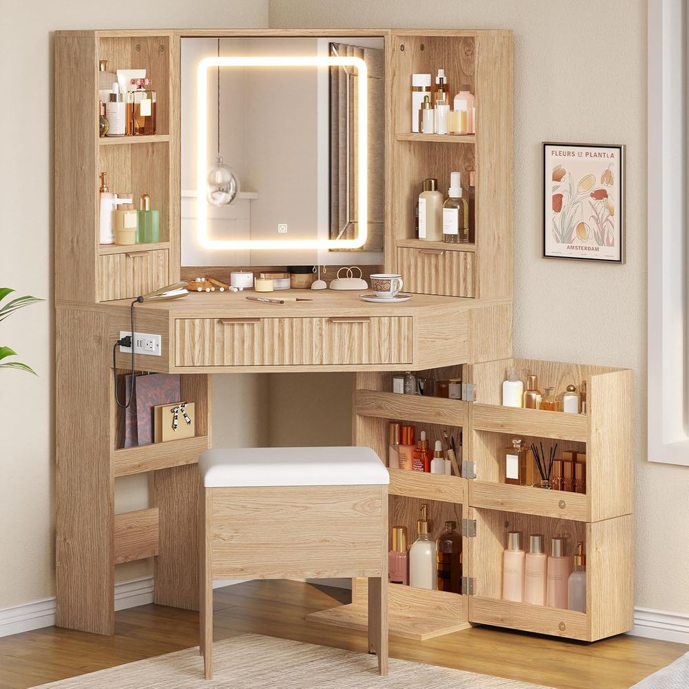 Meja Rias BTHST dengan Lampu d - Furniture Lighting & Decor Magazine ulasan dan harga